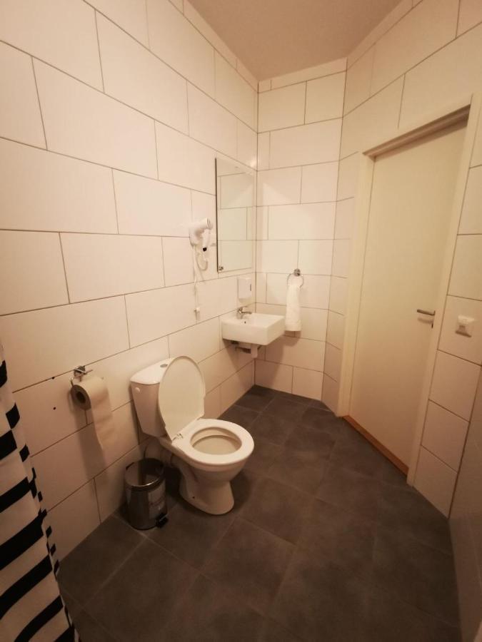 Oldtown Lux Hostel Tallin Exterior foto